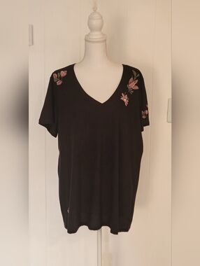 torrid Black V-Neck Tee with Pink Floral Accents